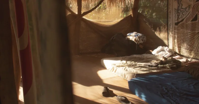 découvrez notre matelas de camping confortable et léger, idéal pour des nuits paisibles en plein air. facile à transporter et résistant, il améliore votre expérience de camping.