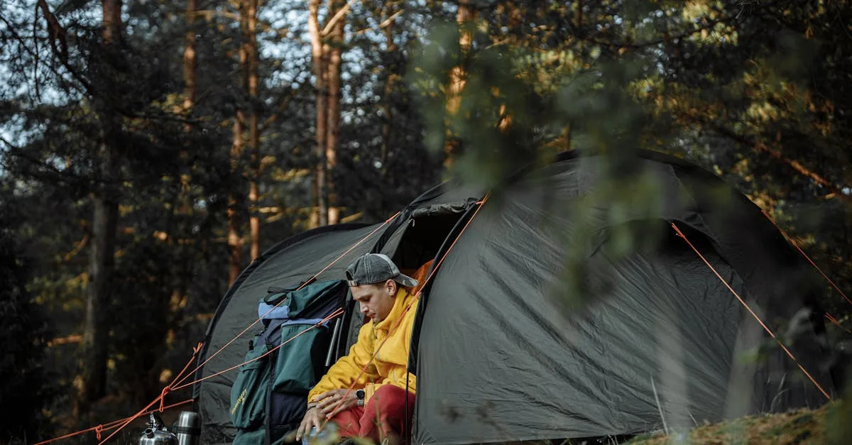 tente de randonnée légère offrant confort et protection optimale pour toutes vos aventures en plein air.