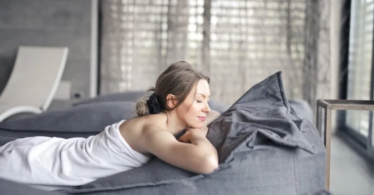 découvrez des techniques de relaxation efficaces pour réduire le stress et favoriser le bien-être au quotidien.