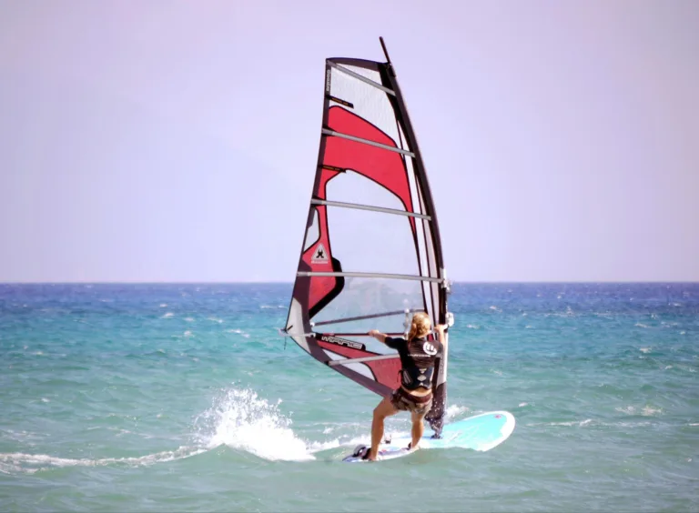 Randonnée côtière et sports nautiques
