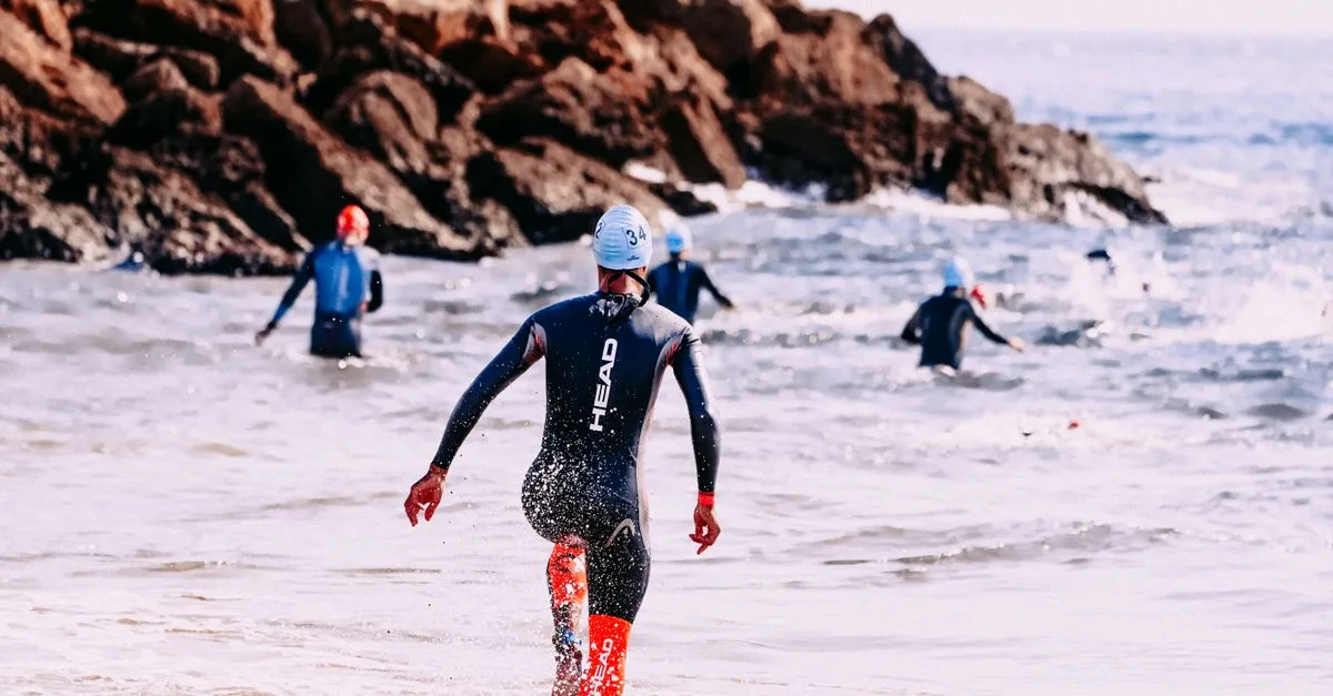 découvrez tout sur le triathlon : entraînement, conseils, équipement et compétitions pour les passionnés de cette discipline multisports exigeante.
