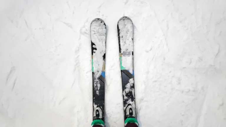 Chaussettes de ski : les critères essentiels pour garder les pieds au chaud