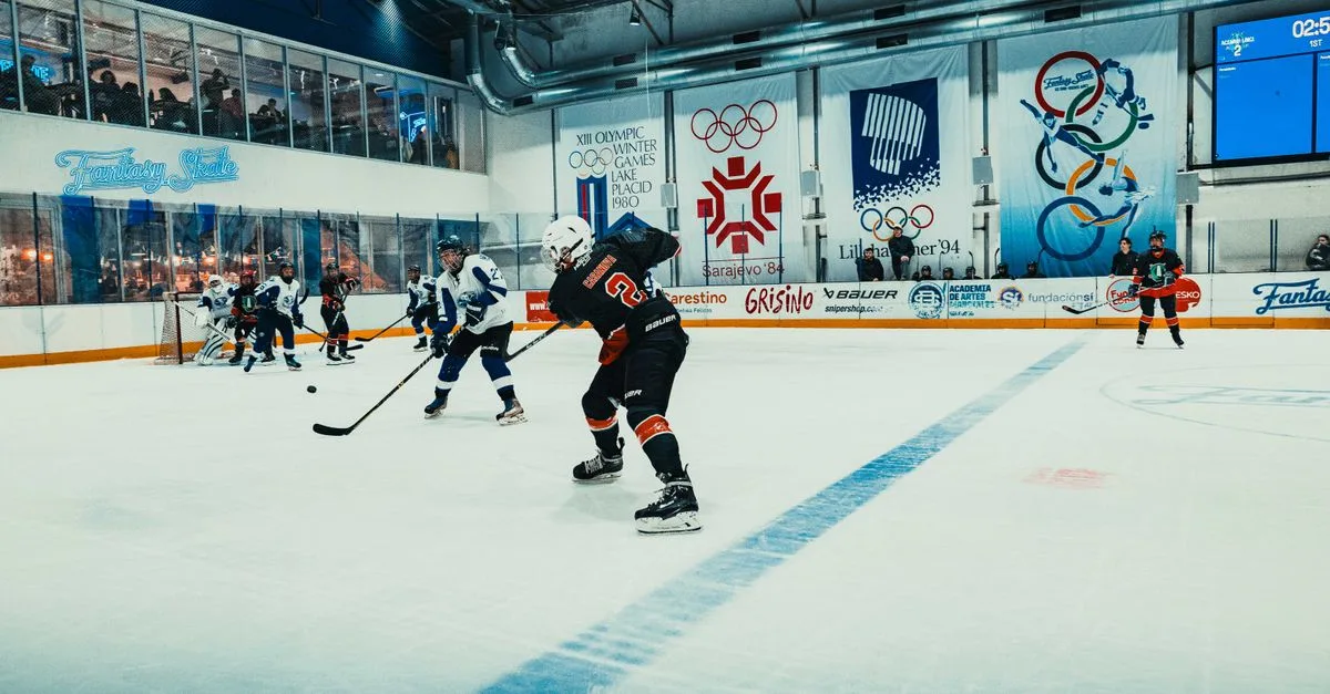 découvrez tout sur le hockey sur glace : règles, équipes, compétitions et actualités de ce sport dynamique et passionnant.