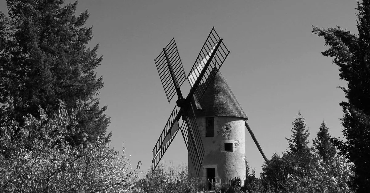 découvrez le moulin de la jarousse, un site historique au charme authentique, idéal pour des visites culturelles et des événements en pleine nature.